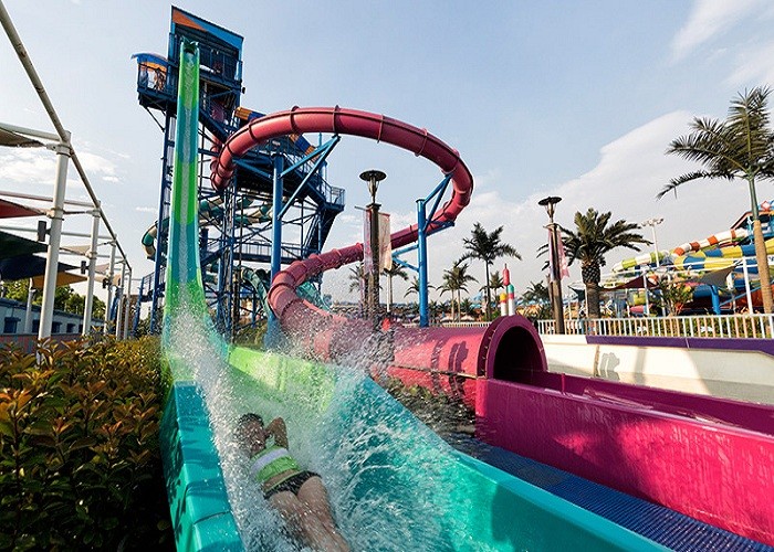 Funny Fast Fall Water Slide Playground With Fiberglass Galvanize Steel Material