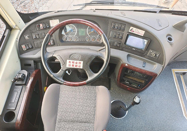 37 Seats Used Passenger Yutong Bus Second Hand Good Condition 9150kg
