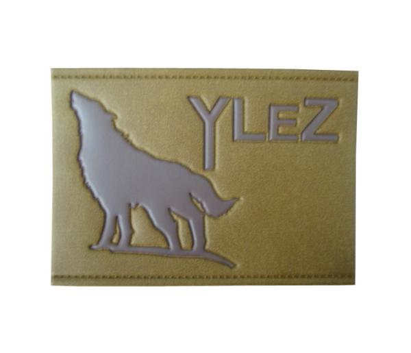 Apparel Iron On Clothing Labels , Personalized Sewing Labels Plain Backing