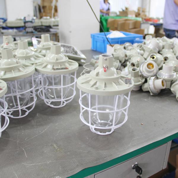 Tempered Glass Lens Blast Proof High Intensity Discharge Light CUL Certified for