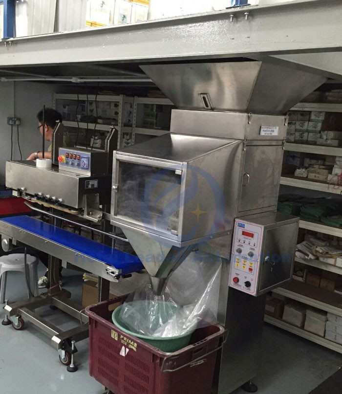 High Performance Auto Linear Weigher Packing Machine Multi Language Choice