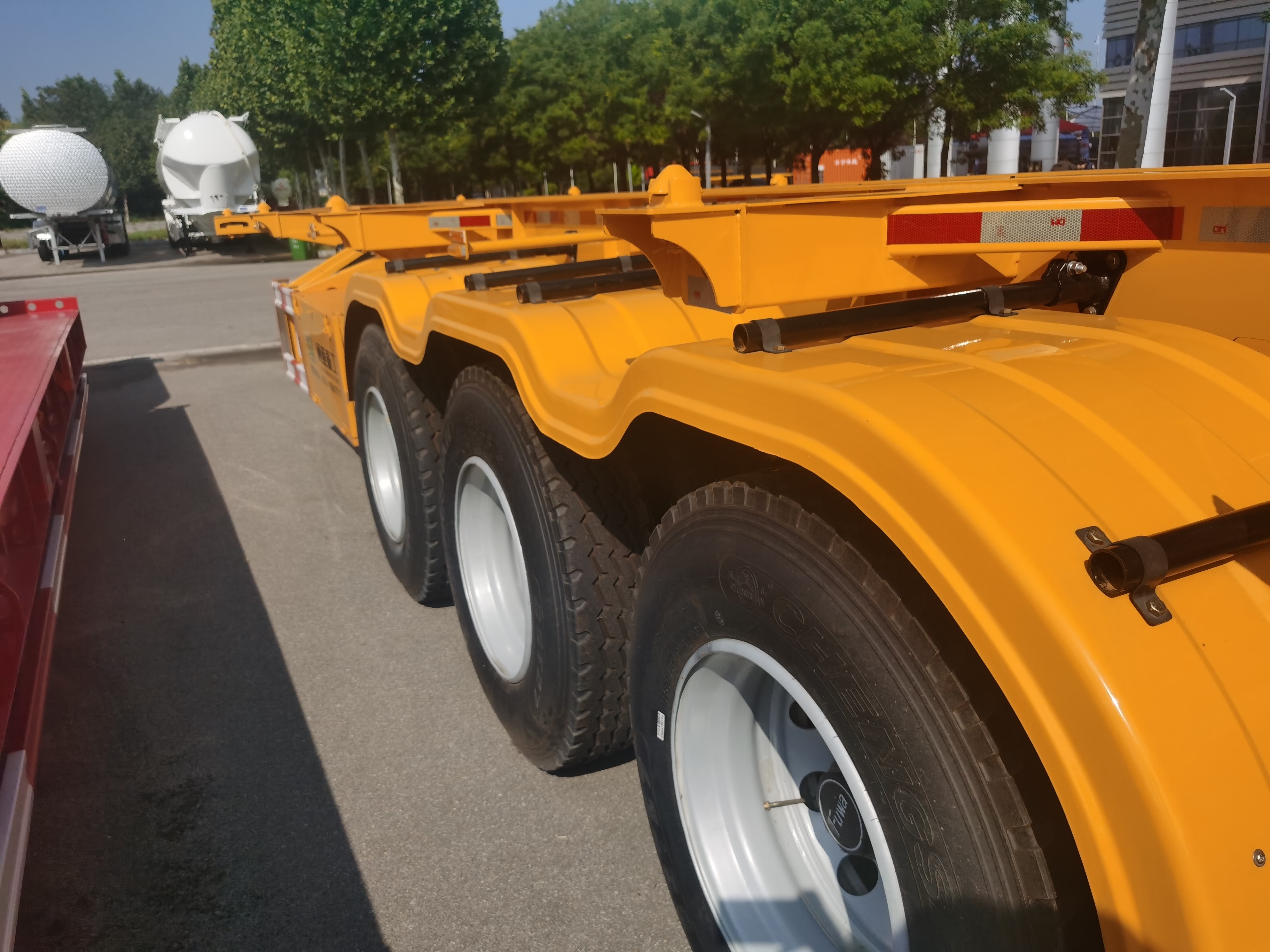 3 Axle 40ft Skeleton Trailer For Sale Skeletal Semi Trailer