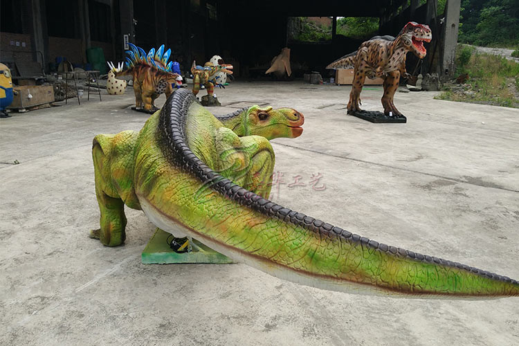 Soft Silicone Rubber Animatronic Dinosaur Maiasaura With Movements