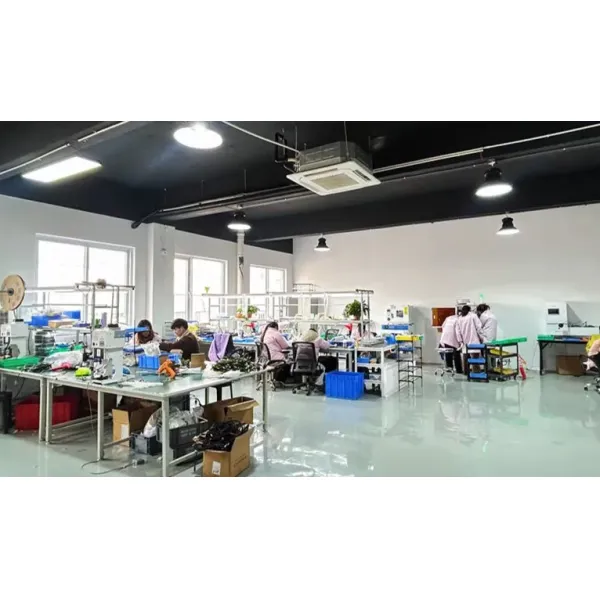 Xcd Series Circular Connector Xcd22f4z1p40/T4K1p40 High Current 4-Core Plug Socket Including Tax Transportation.