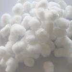 Soft Medical Cotton Balls 80 Degree Whiteness Non Stick Comfortable Gentle