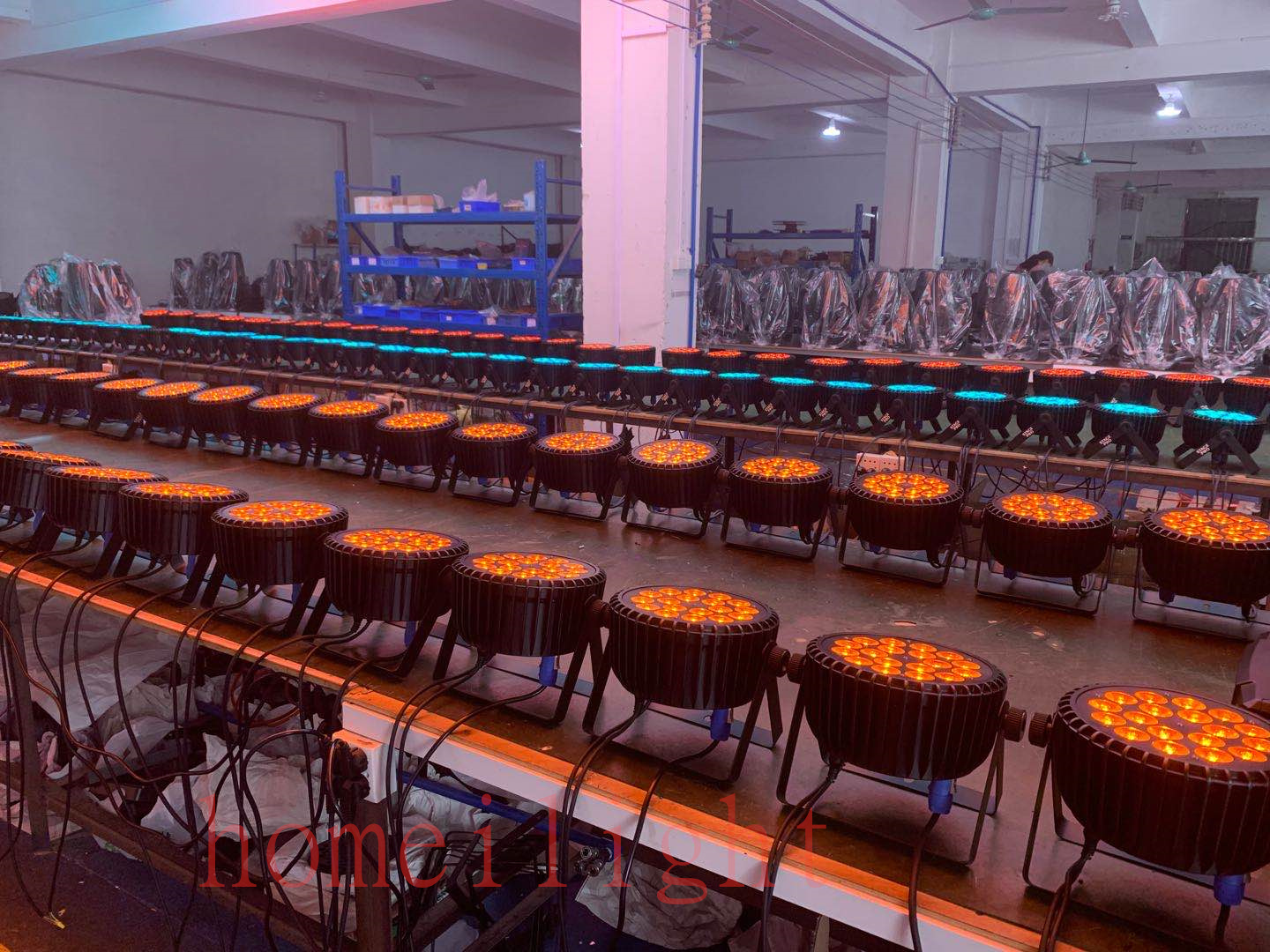 DMX512 Aluminum Flat Par 18*18W RGBWA UV 6in1 Slim Par Lighting for Theater Studio