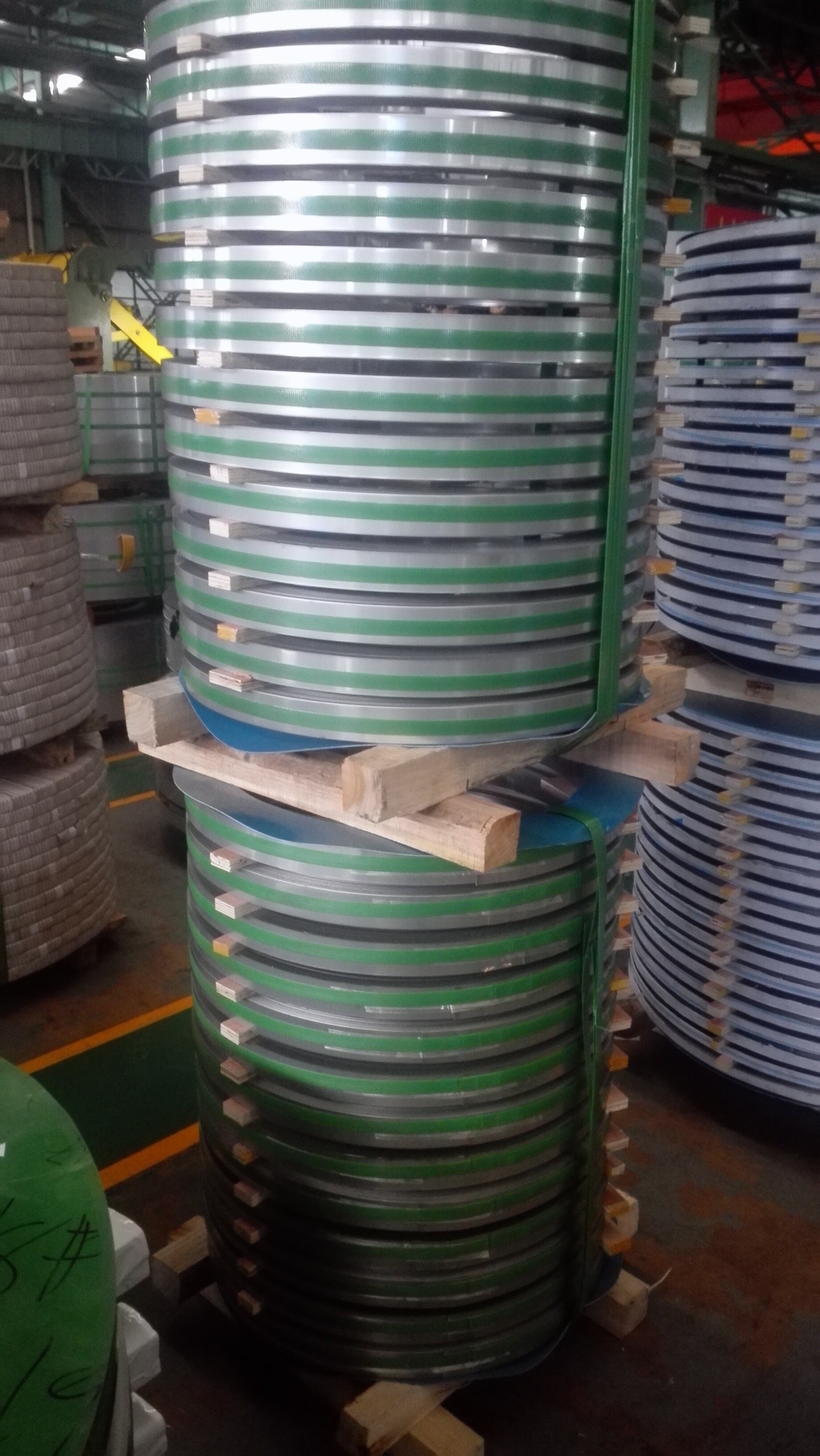 316L Stainless Steel Strip Thickness 0.4-3.0mm 20-1500mm With 2B/BA NO.4 Finish
