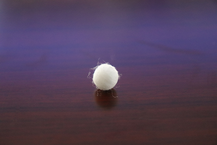 Small Medical Cotton Balls Round Shaped Environmentally Friendly Non Toxic