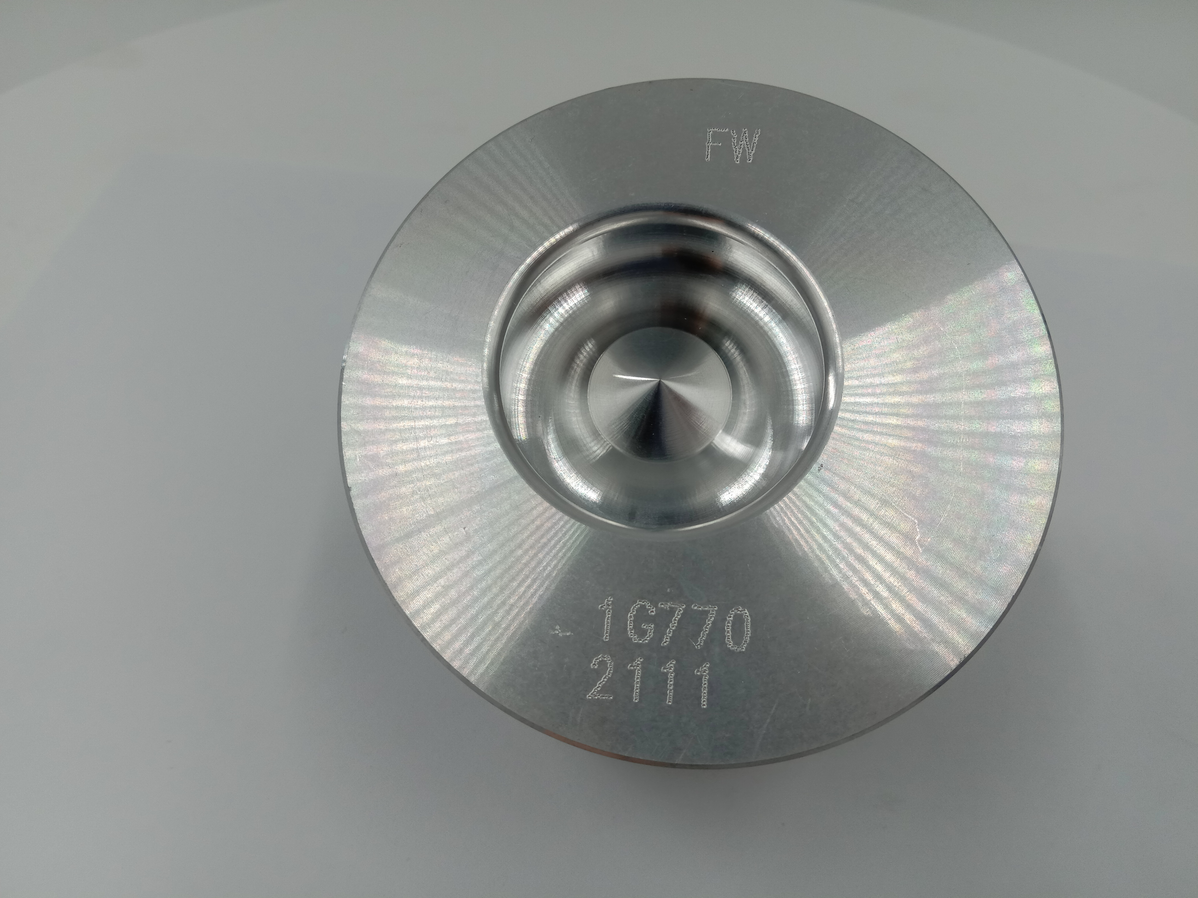 STD Size V2003 1G770－2111 Kubota Engine Piston