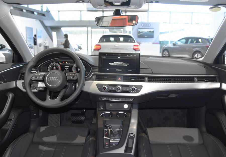AUDI A4L 2023 year 40 TFSI Shishang Donggan version 2.0T 190HP L4 Gasoline Car