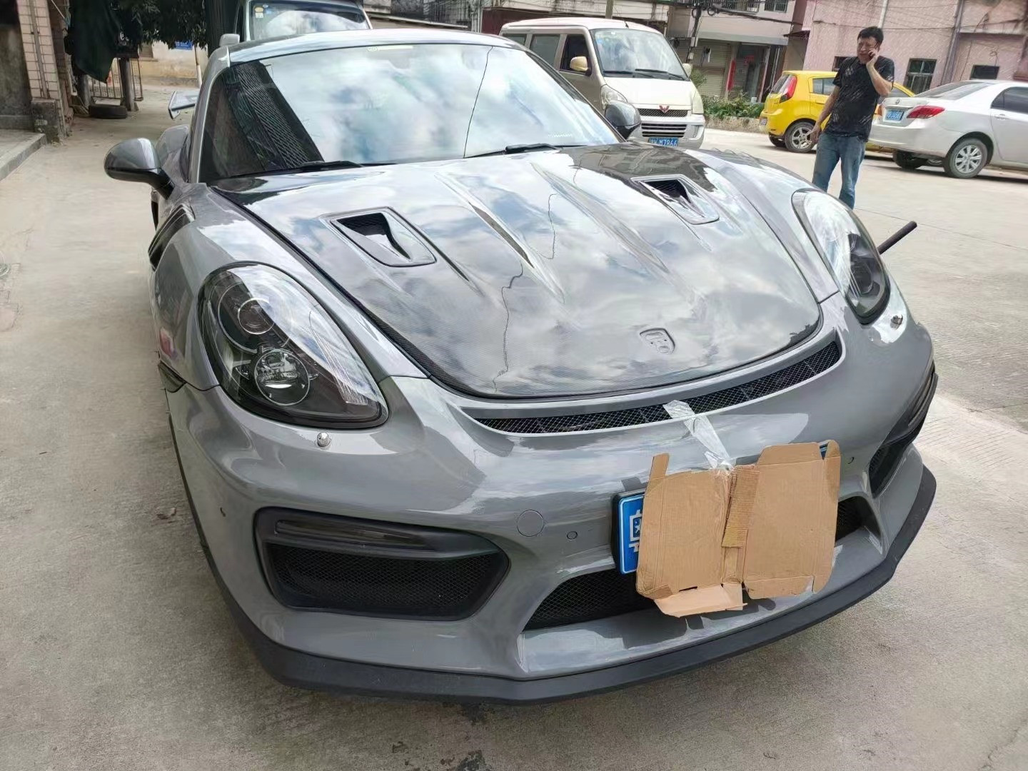 Carbon Fiber Products for Porsche 981 Boxster Carbon Fiber Hood 981 Carbon Fiber Engine Hatch Cover 2013-2015