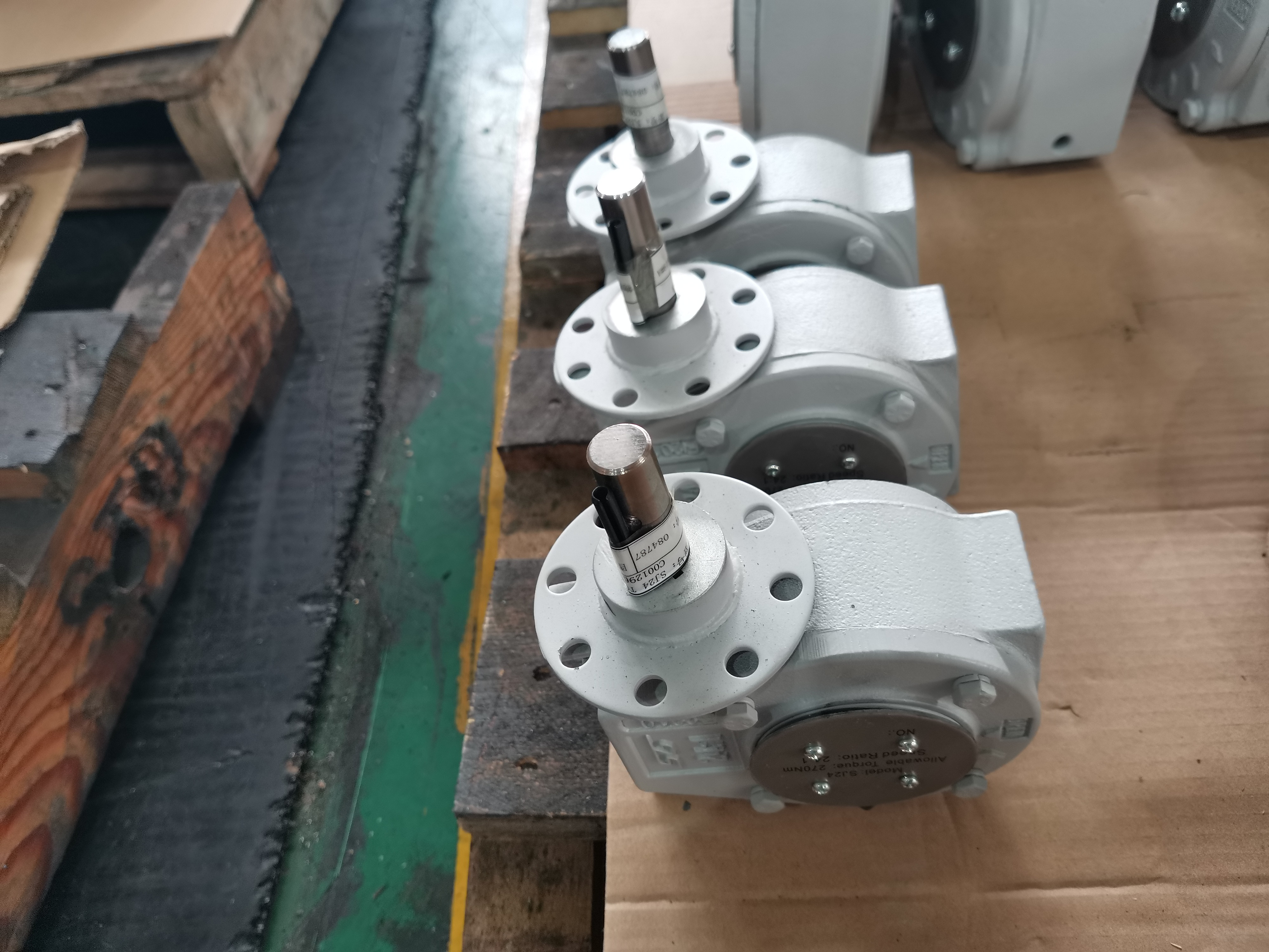 NBR Sealing Welded Handwheel Gear Operator 270Nm For Ball Valve