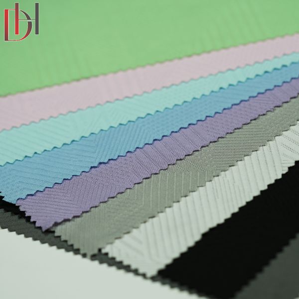 High Quality Garment Knitted Lightweight 100% Polyester Sportswear Fabric