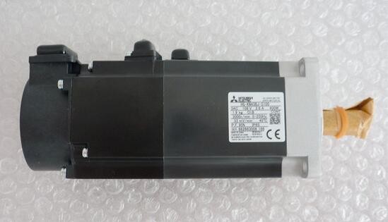 Mitsubishi Servo Motor HG-KN43BJ-S100 MR-JE Series 3-phase 200 VAC to 240 VAC Original adn New