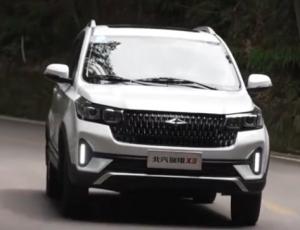 Wholesale 2-3-2 Seats Gasoline SUV Strong Power Practical Space Rich Intelligent Configurations X3 from china suppliers