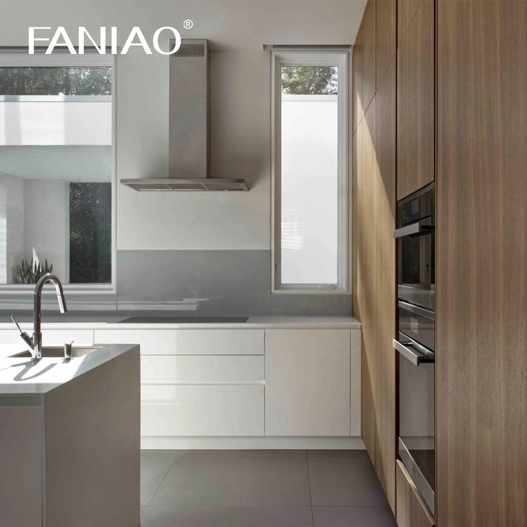 Classic Wood Kitchen Cabinet Affordable Price Customized Modern Wood Grain Apartment Modern Design Kitchen Cabinet