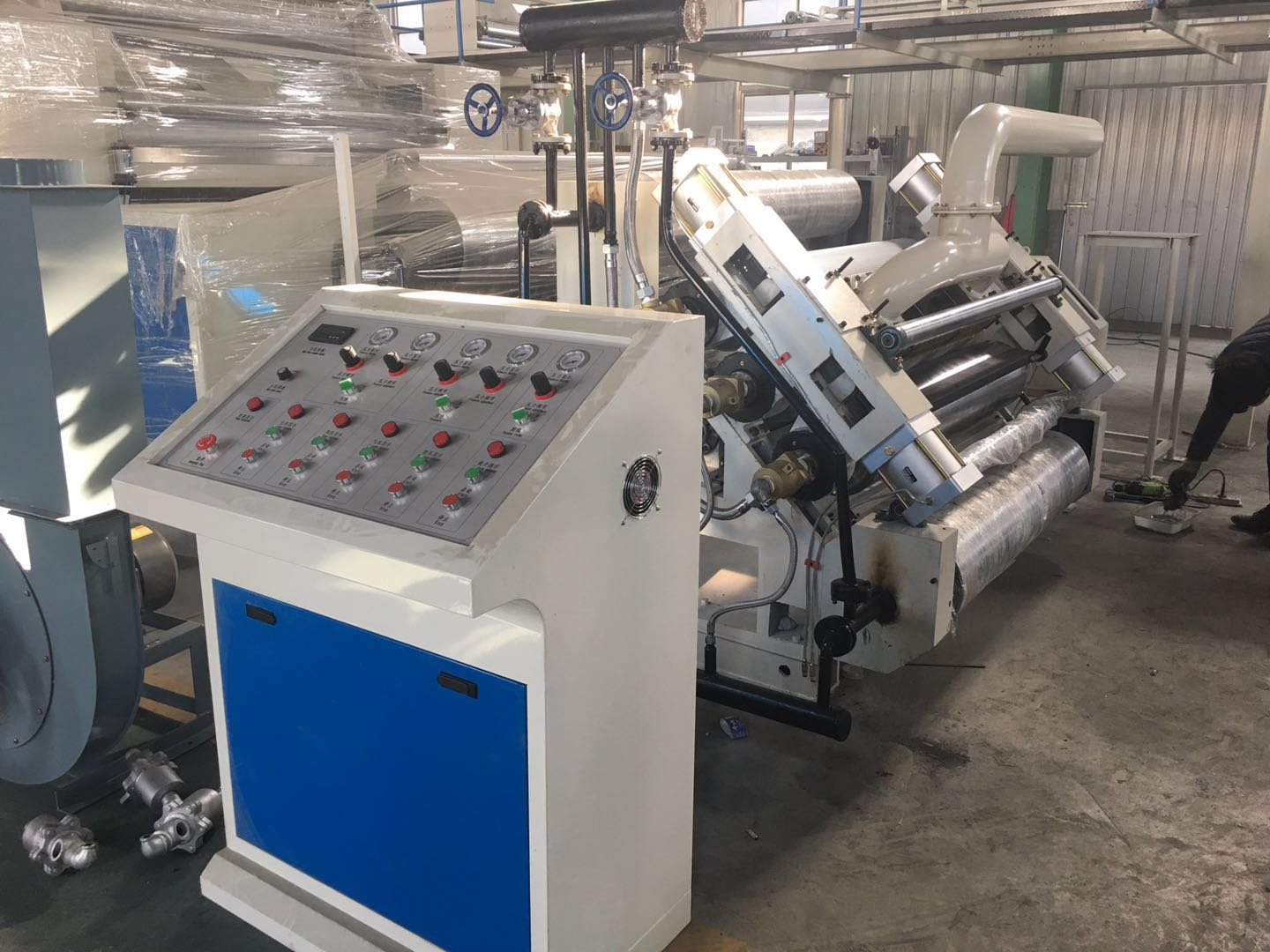 LIHENG Machinery Fingerless Type Single Facer 2-layer Corrugated Paperboard Production Line