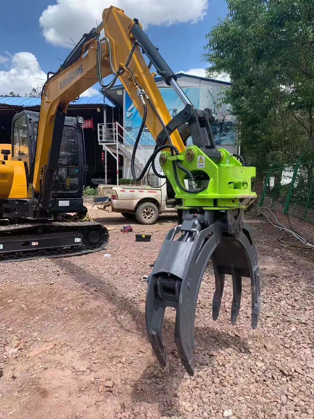 Wood Rotating Hydraulic Log Grapple For 4 Ton 6 Ton Excavator