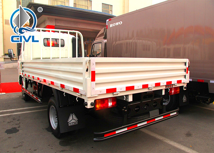 HOWO7 SInotruk 3-8T LHD 4X2 Drive Type Cargo Box Truck Euro 2 / Light Duty Cargo Truck