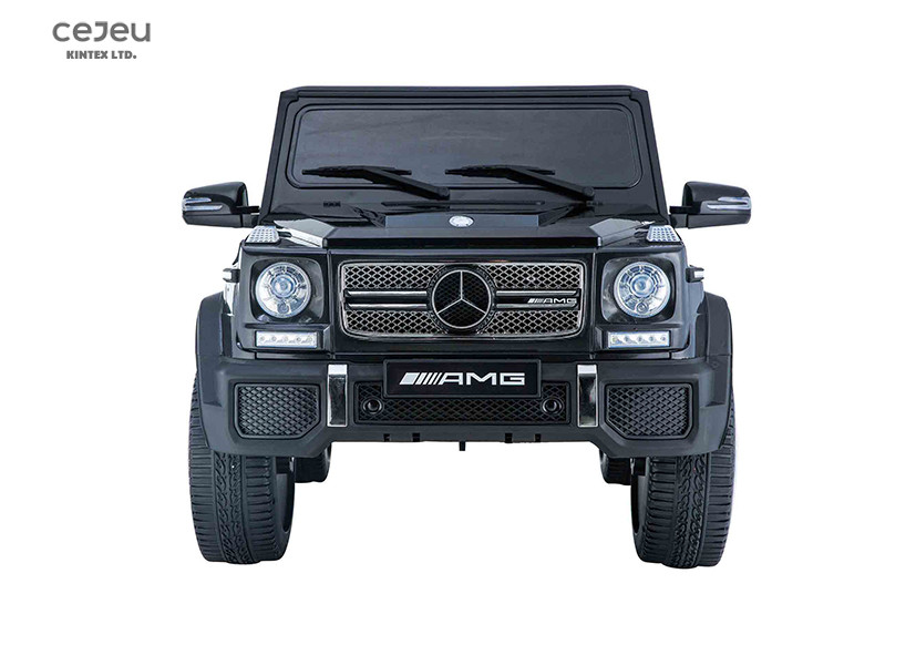 Load 30KG Licensed Kids Car Mercedes Benz With Radio Music LED Lights