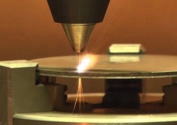 Total 4KW Power Metal Fiber Laser Cutting Machine 380V For PCD / PCBN