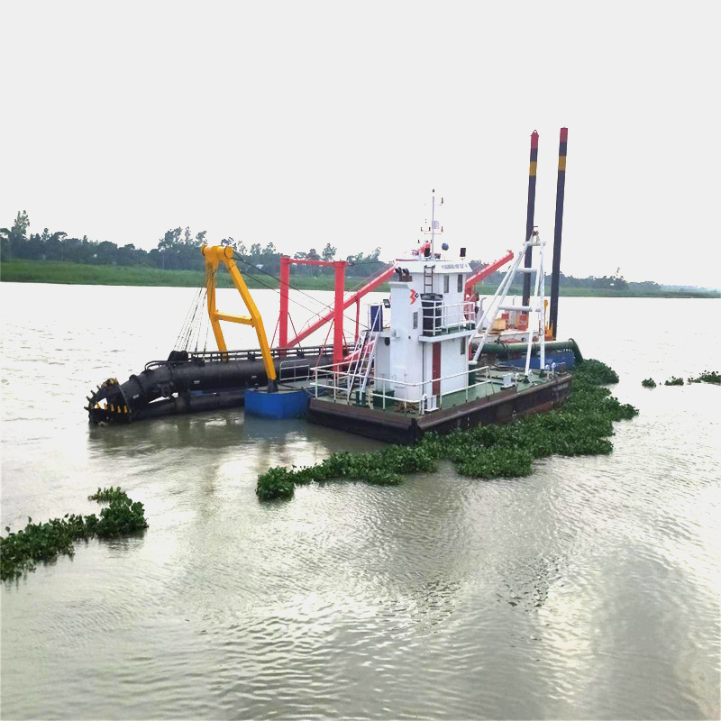 Made in China 22 Inch Sand Dredger with Anchor Boom