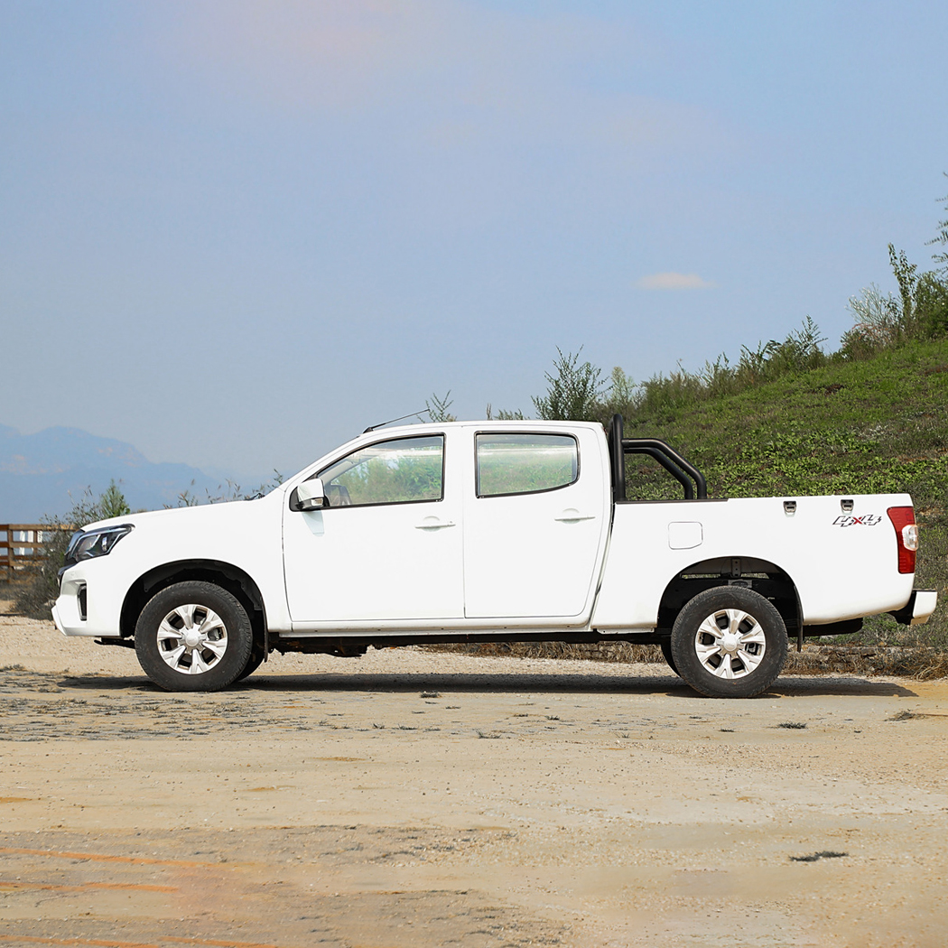 Isuzu Dmax Substitute 4x4 Diesel Pickup Truck 5330*1860*1785 Dimensions