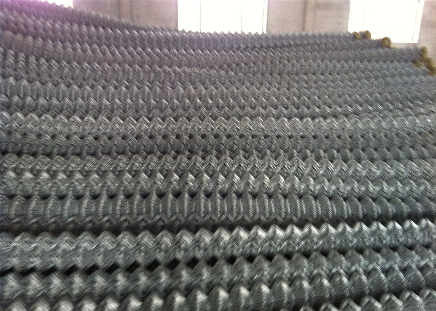 Chain Link Wire Mesh Fencing, PVC Coated Chain Link Fences, Plastic Chain Link Fence