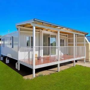 Convenient Ship And Load Luxury Shipping Container House Modern Steel Structure