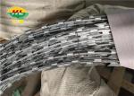 500mm Coil Diameter Barbed Concertina Wire Hot Dipped Galvanized 5 Clips