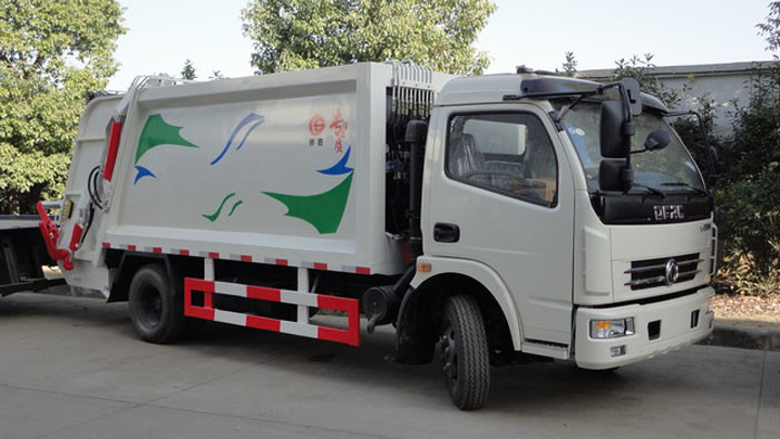 8m3 swing arm container garbage truck, 6 ton Dongfeng Chassis garbage container lift trucks