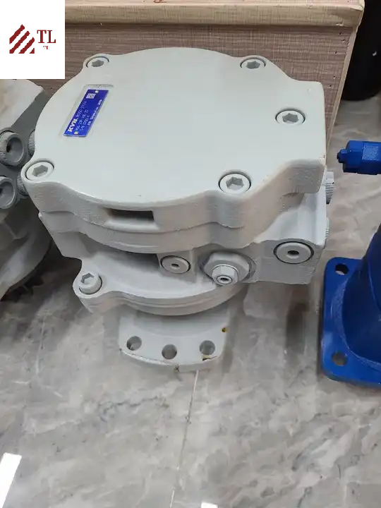 Swing Motor RD118-73207 RD118-61708 RD118-61900 for Excavator Power Parts on Farms