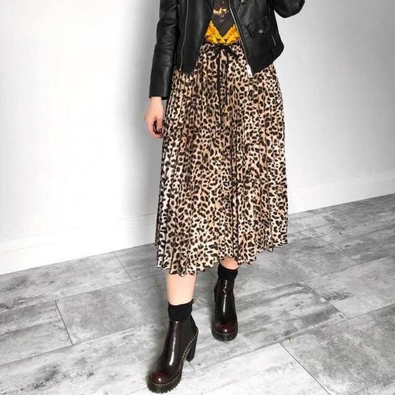 Medium Weight 150cm Polyester Pleated Crepe Fabric Leopard Printed Fabric