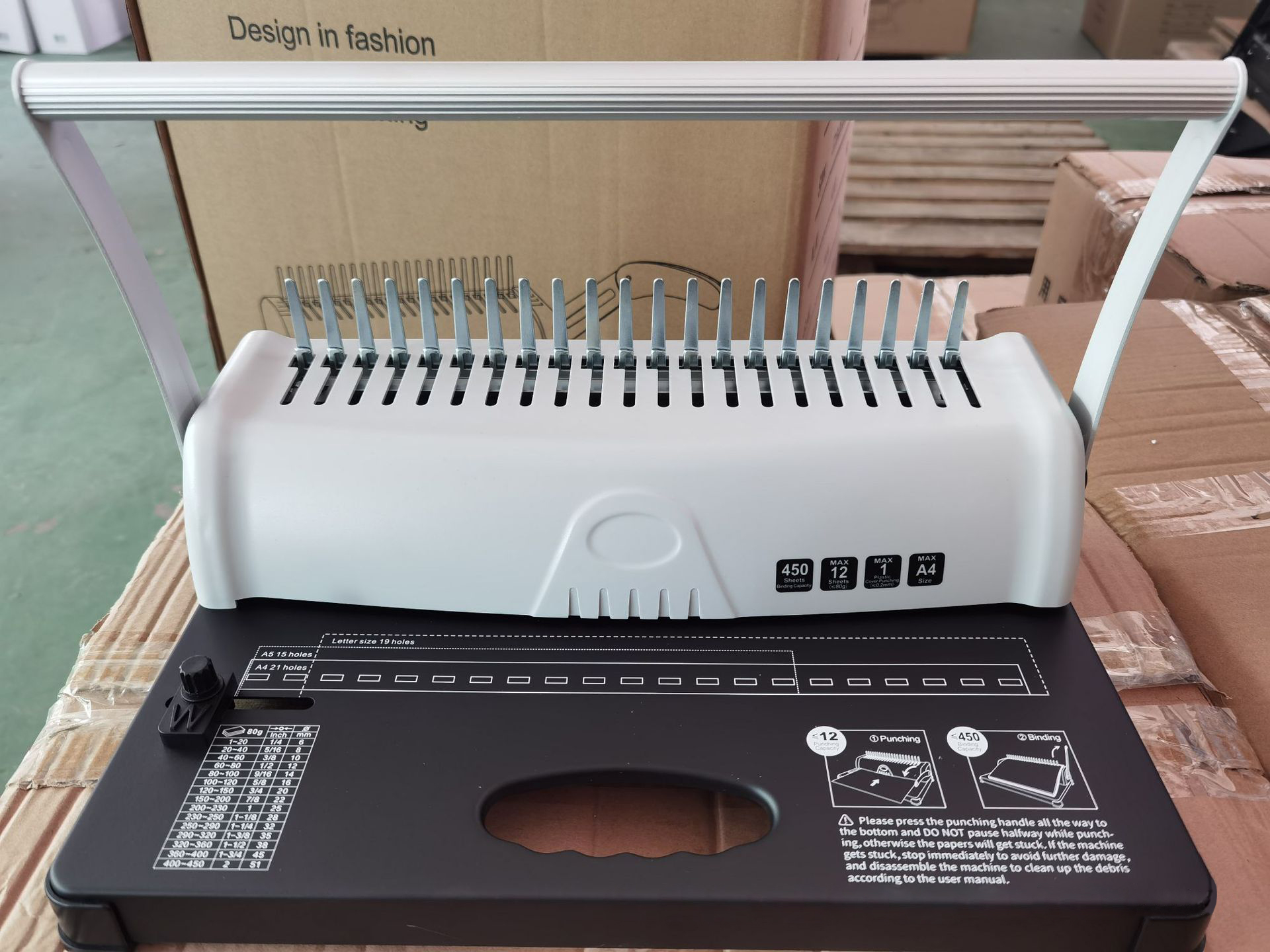 21 Holes Manual Notebook Bander With 14.3mm Hole Spacing 3*8mm