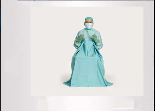 Urology Disposable Surgical Gown Comfortable Fabric Material Knit Cuff Anti -