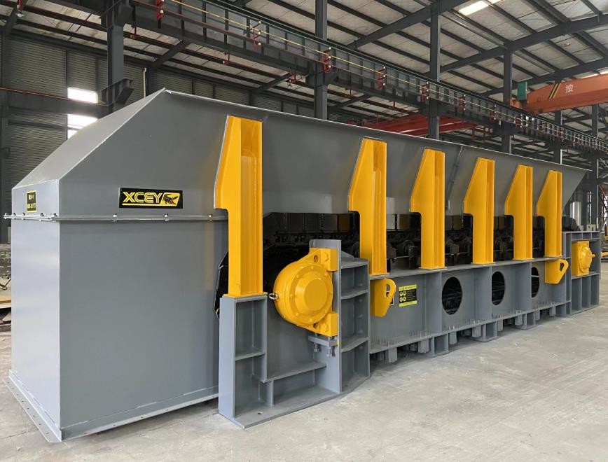 Small Throughput Apron Plate Feeder 400 Mm Feed Side Length Smallest Model