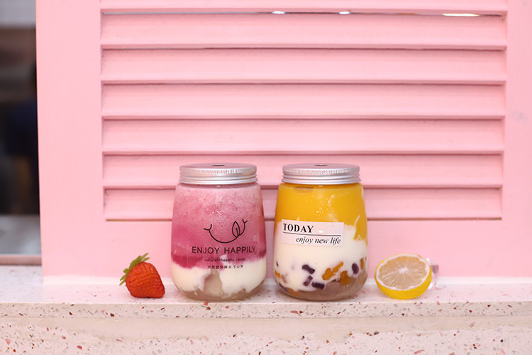 Leak Proof Colorful Plastic Handle Milk Tea Juice Bottles