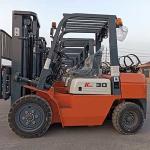 Triplex Mast 4.5m 3T Gasoline Forklift 3000kgs LPG Powered Forklift