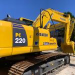 Used Japan KOMATSU PC220-8 Komatsu 20 ton excavator with high quality