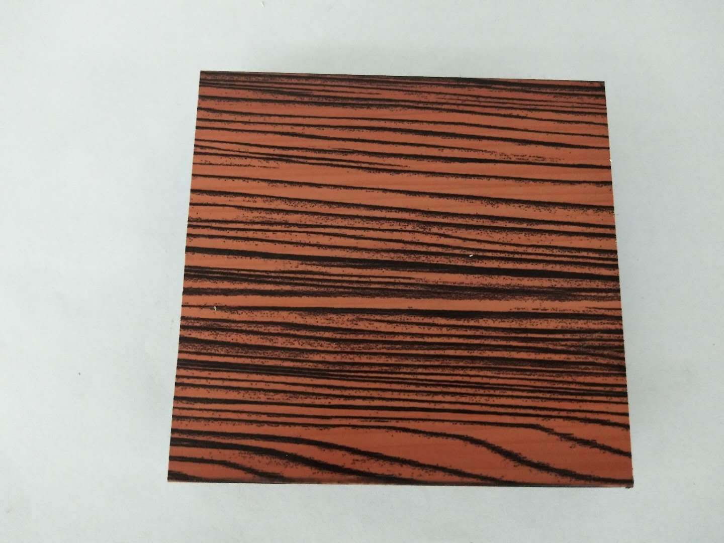 Formability Wood Grain Aluminium Profiles Anodizing High Surface Brightness