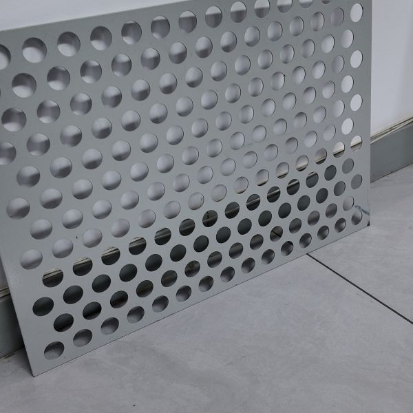 Large Hole Electroplated Perforated Metal Grating For Industrial Screening
