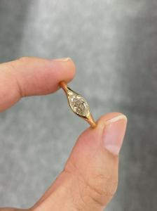 Wholesale Bezel Setting 0.72ct DEF VS-VVS Lab Diamond Oval Cut 18K Yellow Gold Engagement Ring from china suppliers
