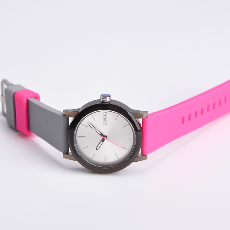 Quick Delivery Silicone Sports Watch , Stainless Steel Back Cover Quartz Watches