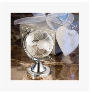 Wholesale New creative promotion gift product wedding gift crystal globe from china suppliers