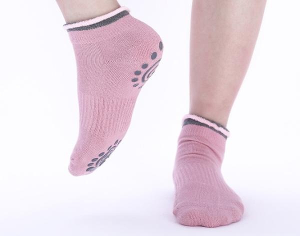 Custom Private Logo Socks For Pilates And Yoga Anti Bacterial All Season