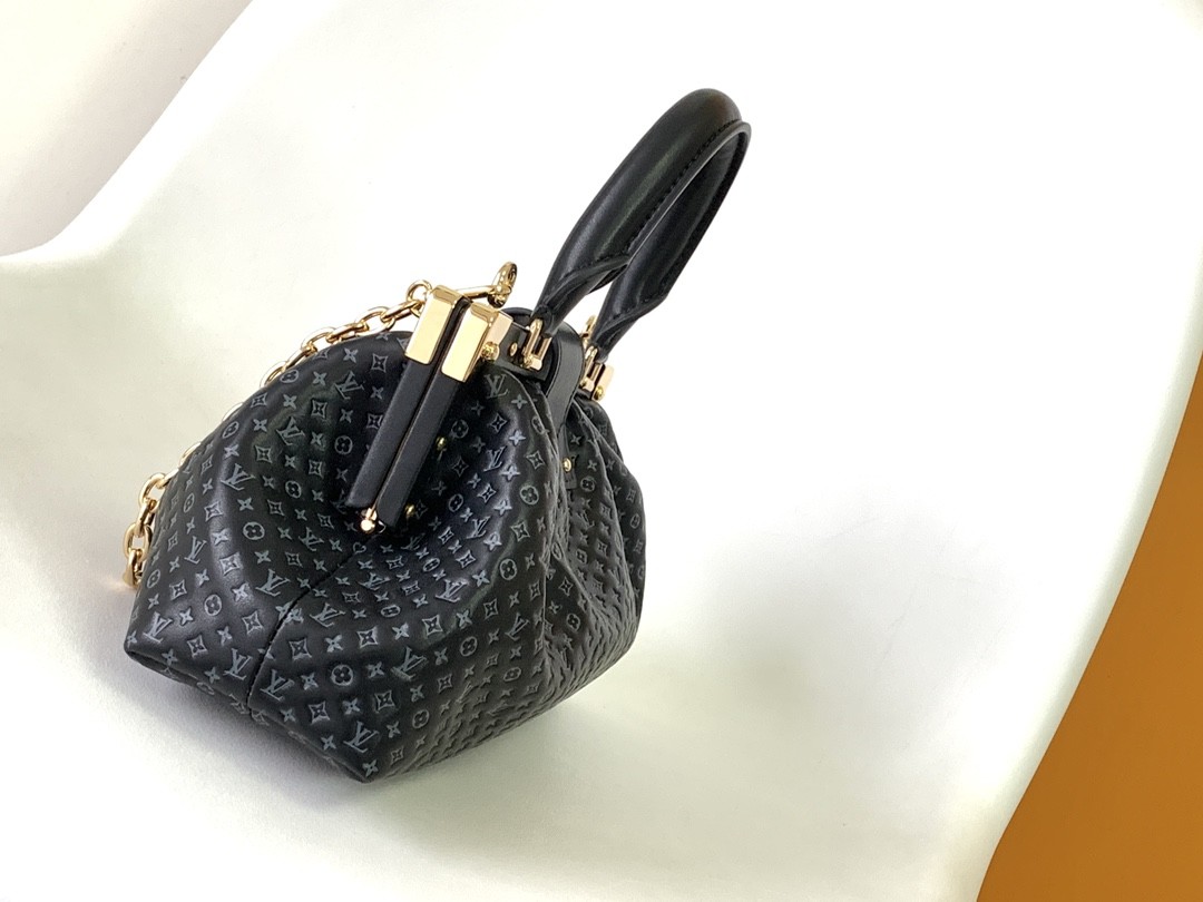 Personalized Calfskin Monogram Clutch Bag Louis Vuitton M45571