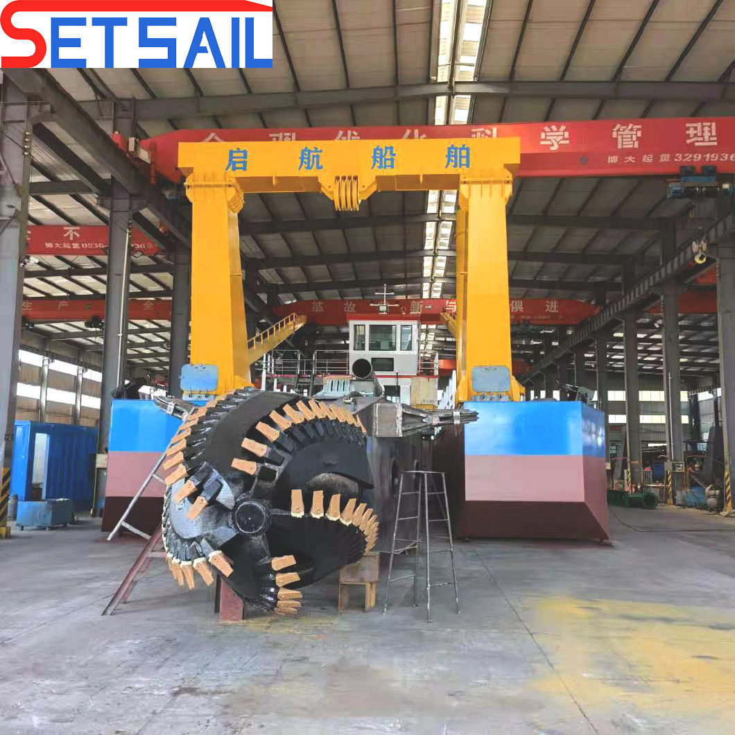 China 18 Inch Cutter Suction Dredger for Sale