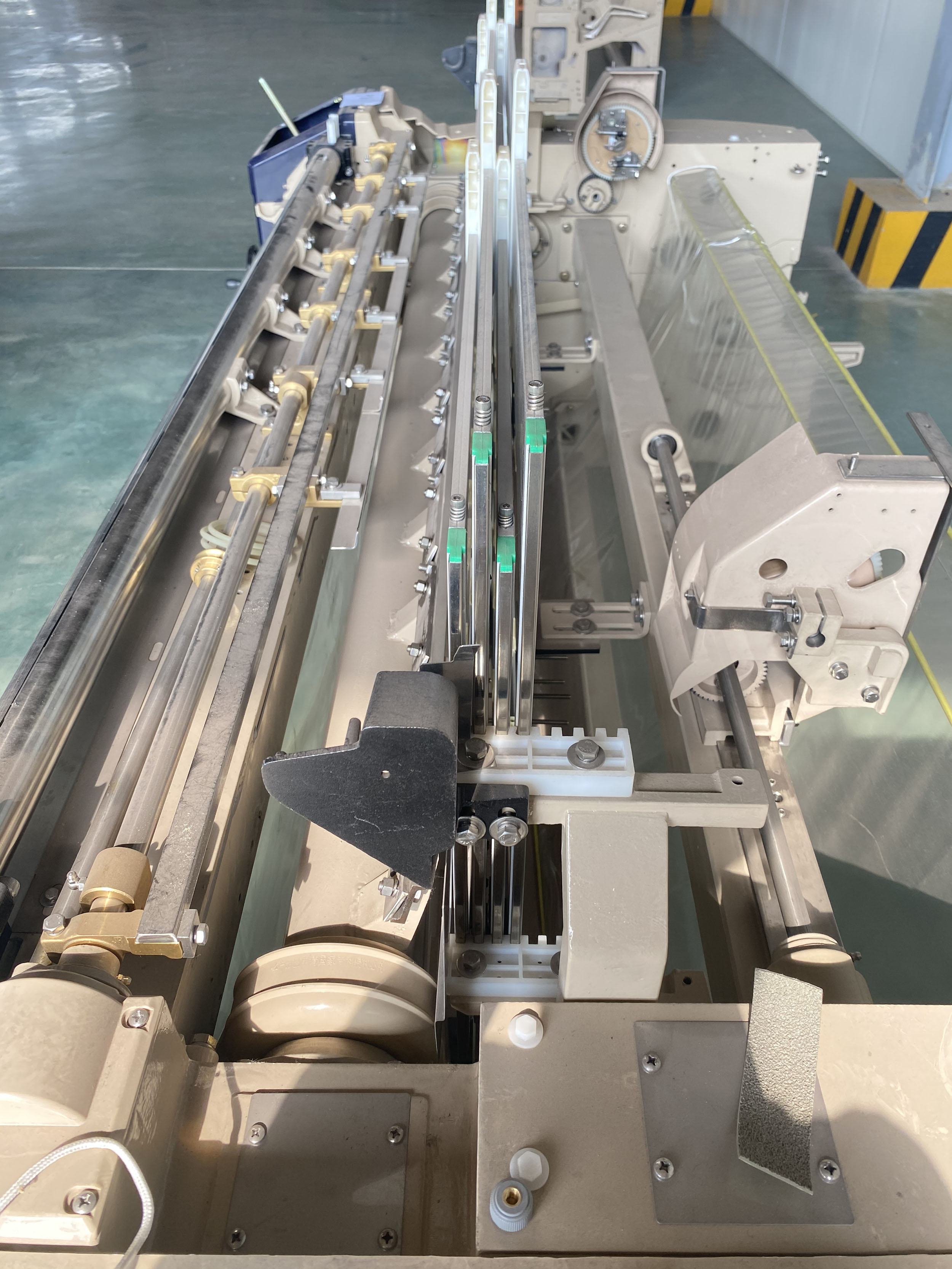 Horizontal Cloth Fabric Roll Winding Machine Yarn Twisting Water Jet Machine Textile