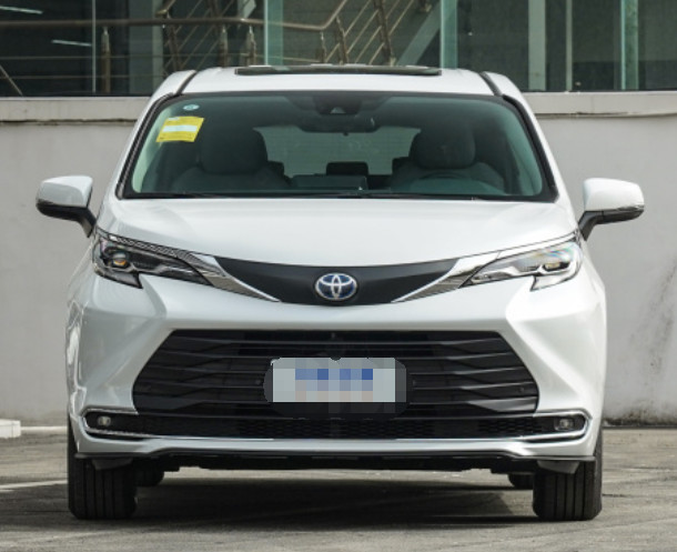 TOYOTA Sienna 2023 2.5L Hybrid Shushi version 5 Door 7seats Medium large MPV