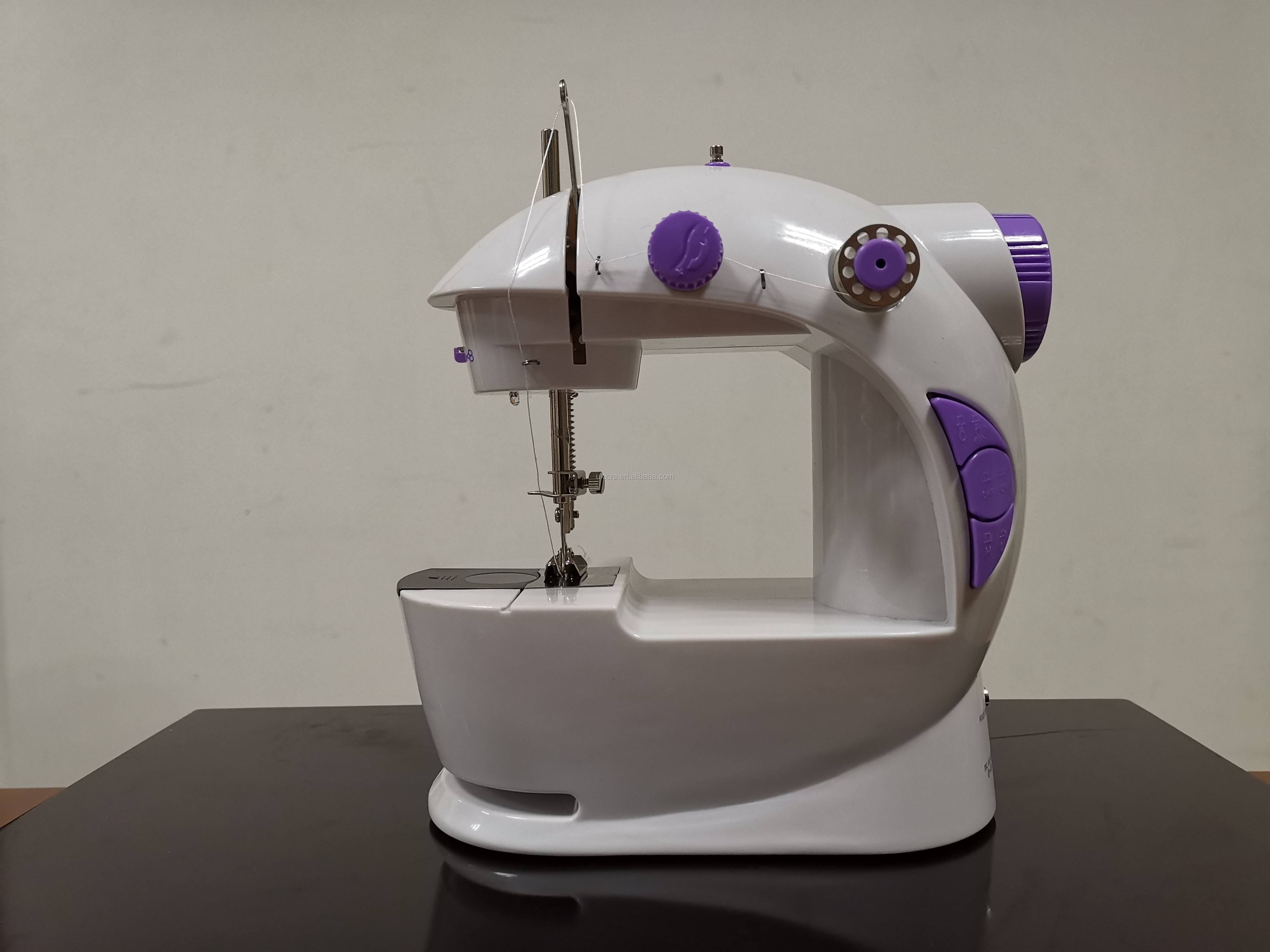 Versatile Functionality Mini Handheld Coverstitch Patch Sewing Machine for Clothes